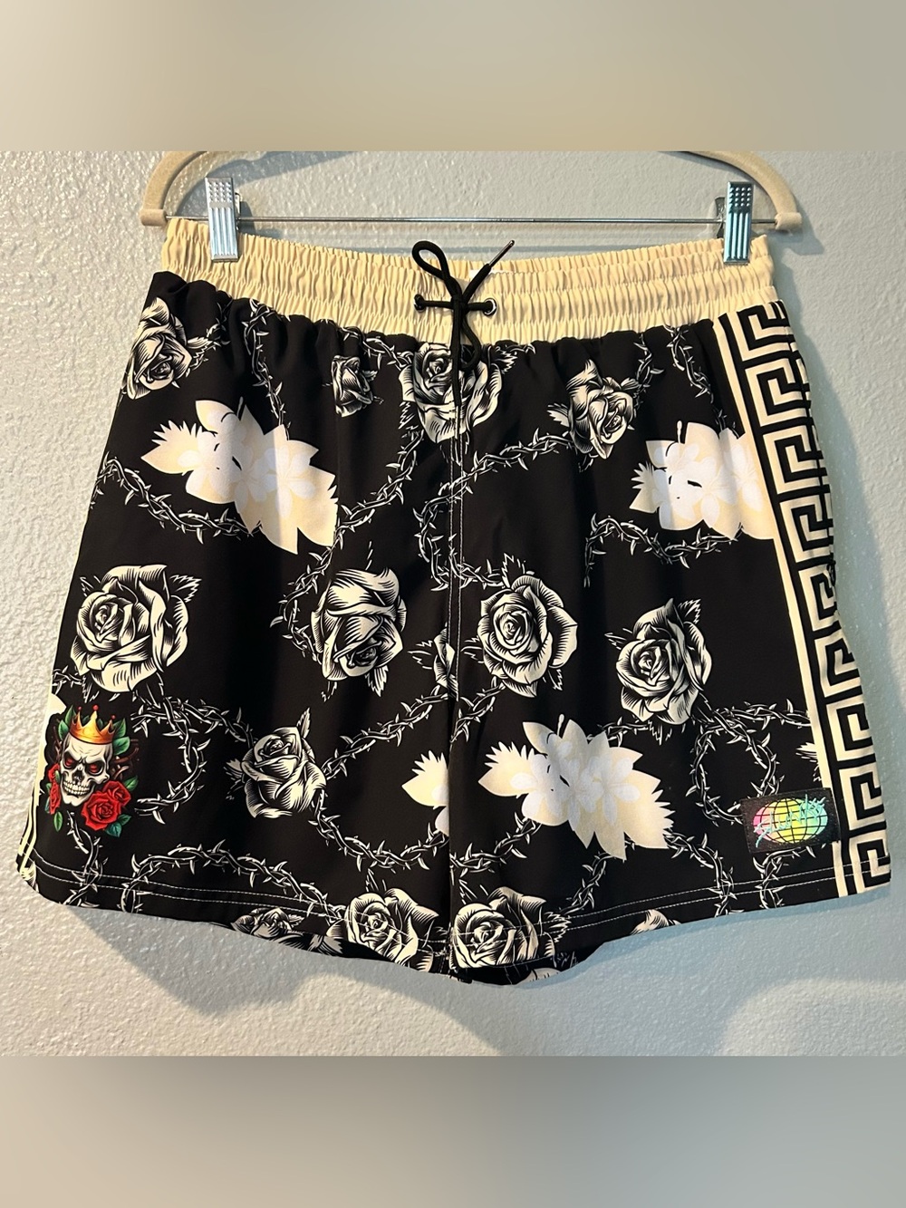 Slunks Thorns & Roses C2 Volleyball Shorts XL Black Yellow Boardshorts Rare